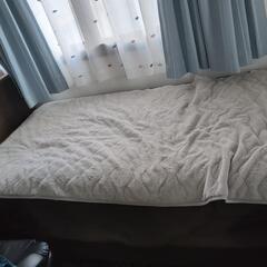 ベッド＋マットレスの画像