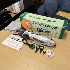 【超美品‼️】多機能♪ 6000スターリングターボ ラジオライト ソーラー充電 乾電池 ワイドFM対応 スマホ充電可能の画像