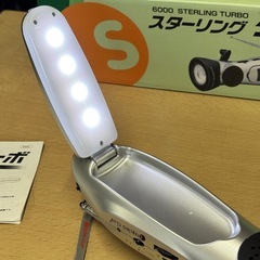 【超美品‼️】多機能♪ 6000スターリングターボ ラジオライト ソーラー充電 乾電池 ワイドFM対応 スマホ充電可能の画像