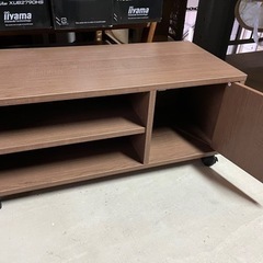 テレビ台の画像
