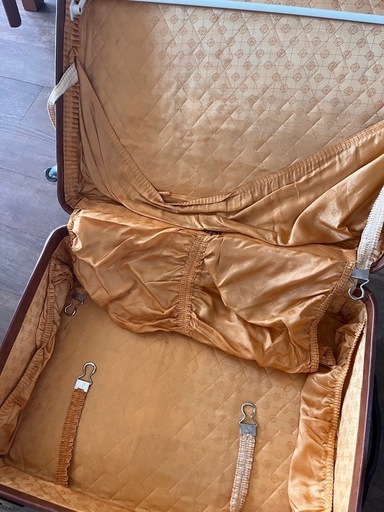 購入者決まらなければ明日処分　
トランク