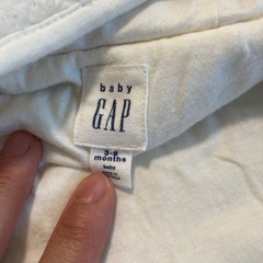 baby GAP モコモコロンパースの画像