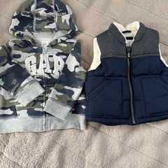取引中//GAP パーカー＆ベスト　の画像