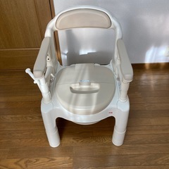 受付終了　ポータブルトイレ　美品