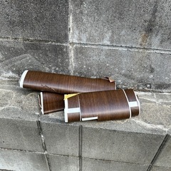オシャレな照明、火災報知器、ステンレスパイプ等の画像