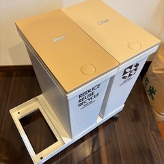 分別ボックス(キャスター付)の画像