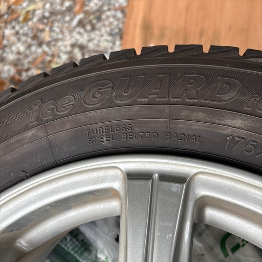 スタッドレス 4本セット
