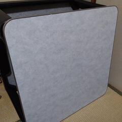 １〜２人用こたつ、テーブル、こたつがけのセットの画像