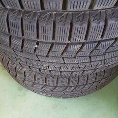 中古スタッドレスタイヤ4本　215/55R17の画像