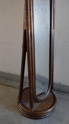 美品！ラタン 回転式 スタンドミラー フックとポケット付き！ 藤 姿見 全身 鏡