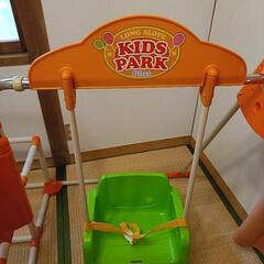 問い合わせ中ジャングルジム付き滑り台の画像