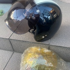 ヘルメットの画像