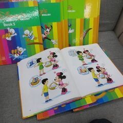 ディズニー ワールドオブイングリッシュ 「ニューメインプログラム」Book1-12冊 DVD1-12巻（24枚）DWE 英語教材 札幌 北20条店の画像