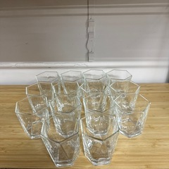 レトロ トライアングル グラス コップ 14個セットの画像