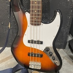 【ジモティー割】スクワイヤー エレキベース fenderの画像