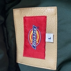Dickiesのダウンベストの画像