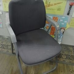 セール中につき、通常特価3,278円より半額の1,639円!　高級折りたたみチェア　折畳　折りたたみ椅子　アーム付き　事務椅子　会議イス 　オフィスチェアの画像
