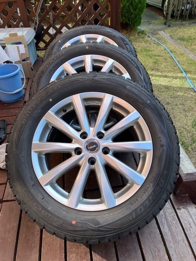 スタッドレス225/60R17 ダンロップ
