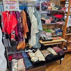 11/21～期間限定！　激安着物市開催中！　着物・帯が1点880...