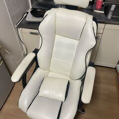ゲーミングチェア　あげますの画像