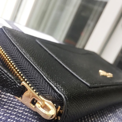 【新品・本物】COACHの長財布 ラウンドジップ 黒