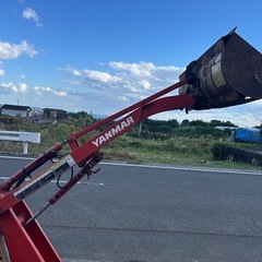 ヤンマー 農用ローダー　CL150 持上重量 150Kg HST無段階変速　ミニローダー　6.2馬力 自走式　クローラー　ガソリン バケット 油圧ショベル　除雪　ショベル　農機具　畜産の画像