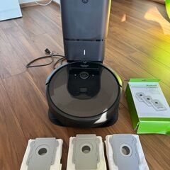 ロボット掃除機 ルンバ i7＋ ダストボックス (予備紙パック、...