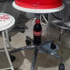 アメリカンガレージ、テーブルとイスの画像