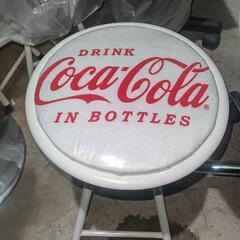 アメリカンガレージ、テーブルとイスの画像