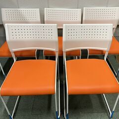 カグクロ チェア 5脚セット オレンジ スタッキング 連結可能 ...