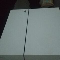 プレステ４ジャンク品です。コントローラーや、ケーブルないですの画像