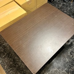 テーブル