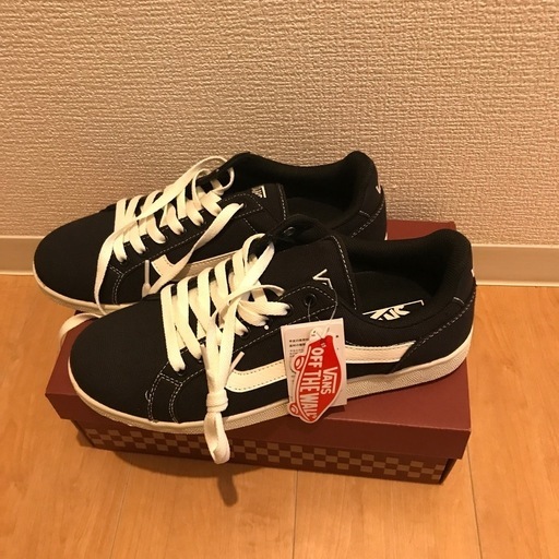 VANS バァンズ　スニーカー　27.5センチ
