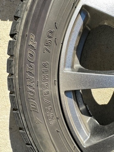 【取引中】スタッドレスタイヤ　DUNLOP！４本セット❗️