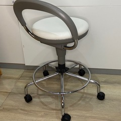ノーリツ 導電性チェア 中古品の画像