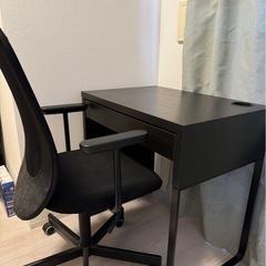 IKEA    イス、机の画像