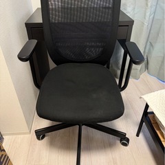 IKEA    イス、机の画像