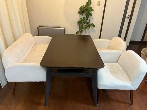 4人掛けダイニングセット