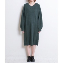 ray cassi Vネックロングニットワンピースの画像