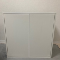 IKEA 白いキャビネット