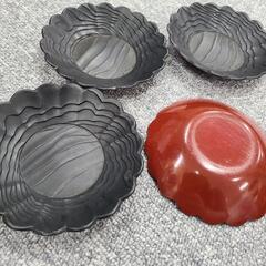 ★美品★　コースター　４個セット　花形　ブラック　レッド