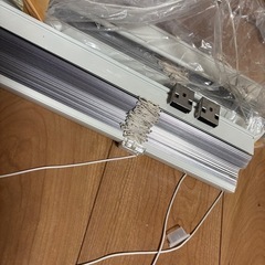 ブラインド2本の画像