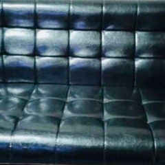 使用1年購入18万】モダンデザイン 黒 合成皮革ソファ 2人掛け 3