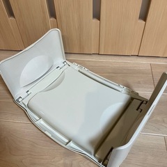 スリーコインズ　キッズテーブル　3coinsの画像