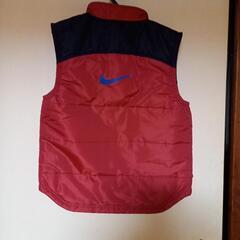ナイキ　キッズ中綿入ベストの画像