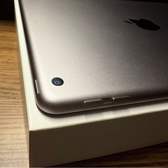 iPad【第6世代】Wi-Fi 32GB スペースグレイの画像