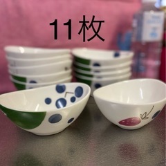 取引場所で選ぶのも良し♪食器各1つ10円の画像