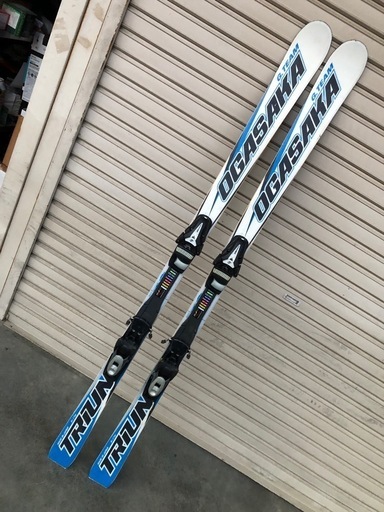 小賀坂スキー板 ⭐︎  調整式ビンディング付き ⭐︎ 160cm ⭐︎ Triun ⭐︎ トライアン ⭐︎ オガサカ