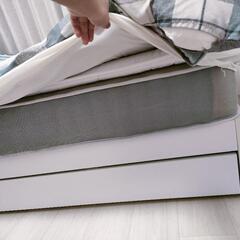 ダブルベッドの画像