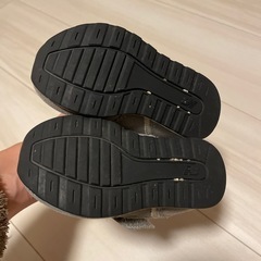 ニューバランス　スニーカー　ベビーの画像